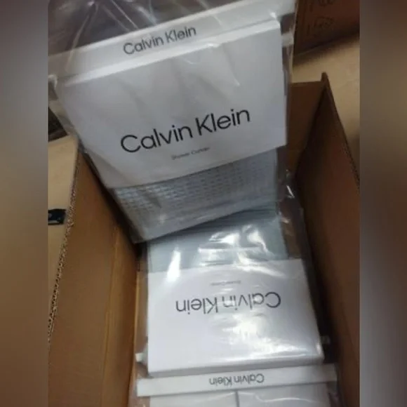 Calvin Klein - Fabric Shower Curtain Luxury Cotton Blend with 12 Button Holes - Picture 7 of 8